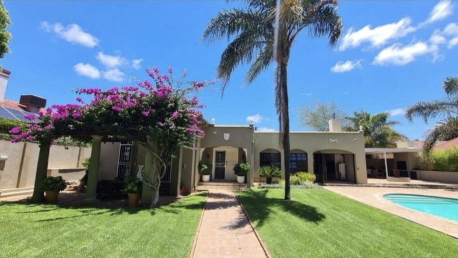 4 Bedroom Property for Sale in Kimberley Central Northern Cape